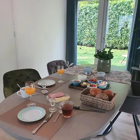 En Het Atelier Bed & Breakfast