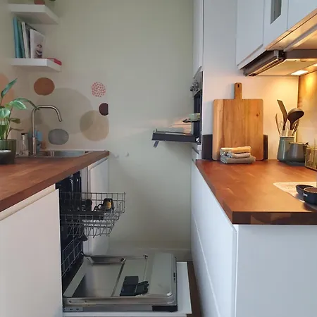 En Het Atelier Nocleg ze śniadaniem